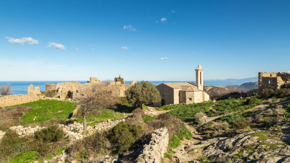 The abandoned village of Occi